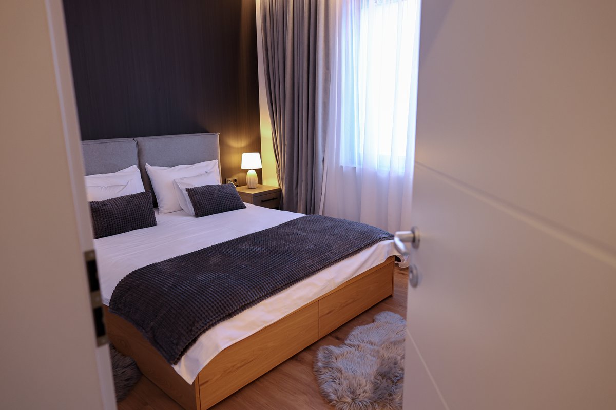 Bedroom with mountain view at Nivalis Resort & SPA